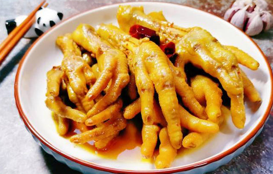 辣卤鸡脚 braised chicken feet